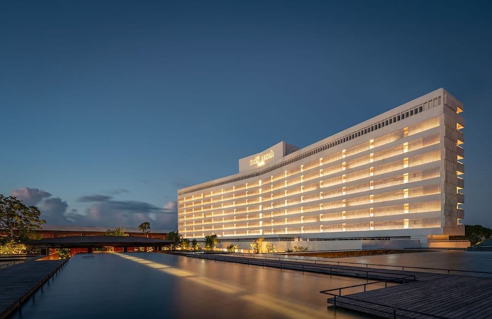 Mistral Bali, the rooftop restaurant at the Bali Beach Hotel in Sanur, the type of hotel F&B venue both SevenRooms and TableCheck are built to serve